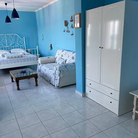 Апартамент Globy Seaview Garden Homes Thessaloniki *